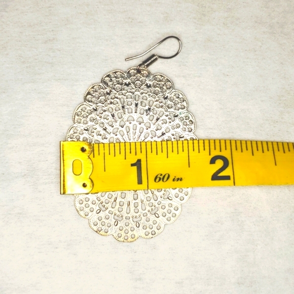 Embroidery Styled Silver Colored Earrings - Picture 2 of 5